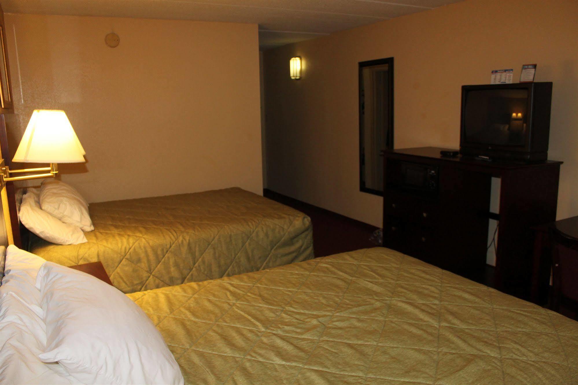 Baymont By Wyndham Florence Cincinnati Εξωτερικό φωτογραφία
